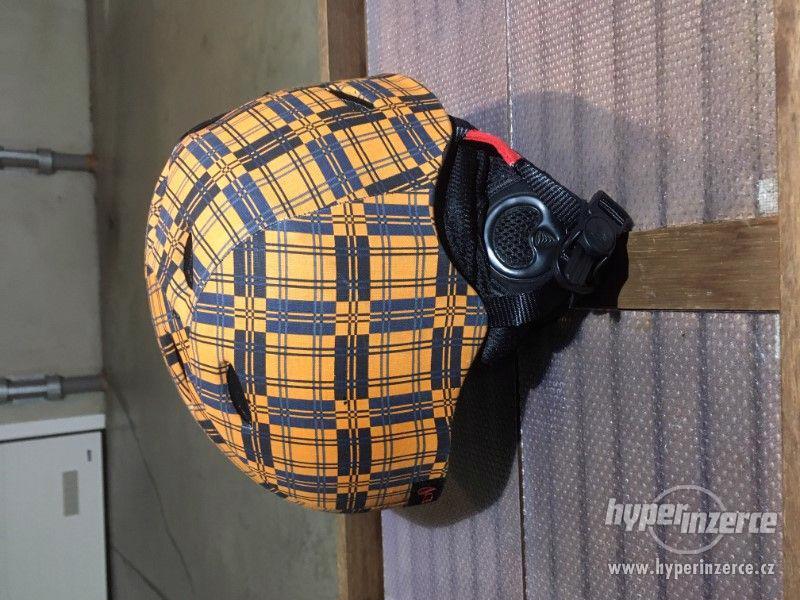 Snowboardová helma - pánská, velikost 60 - L - foto 1