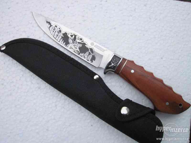 Lovecký nůž (dýka) KANDAR s rytinou srnce dřevěná střenka - foto 1
