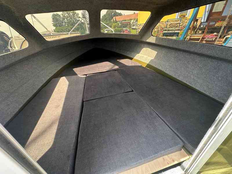 India 431 laminátový motorový člun - NOVÝ! - foto 8