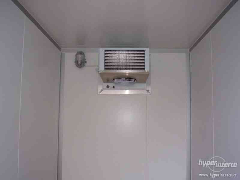 Skříňový přívěs s chlazením - mobilní chladící box - foto 7