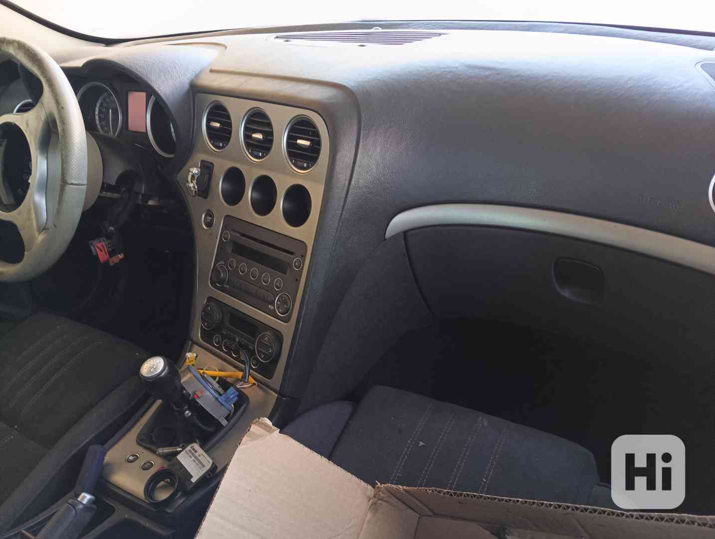 Prodám náhradní díly na Alfa Romeo 159 JTD 4. část. - foto 1