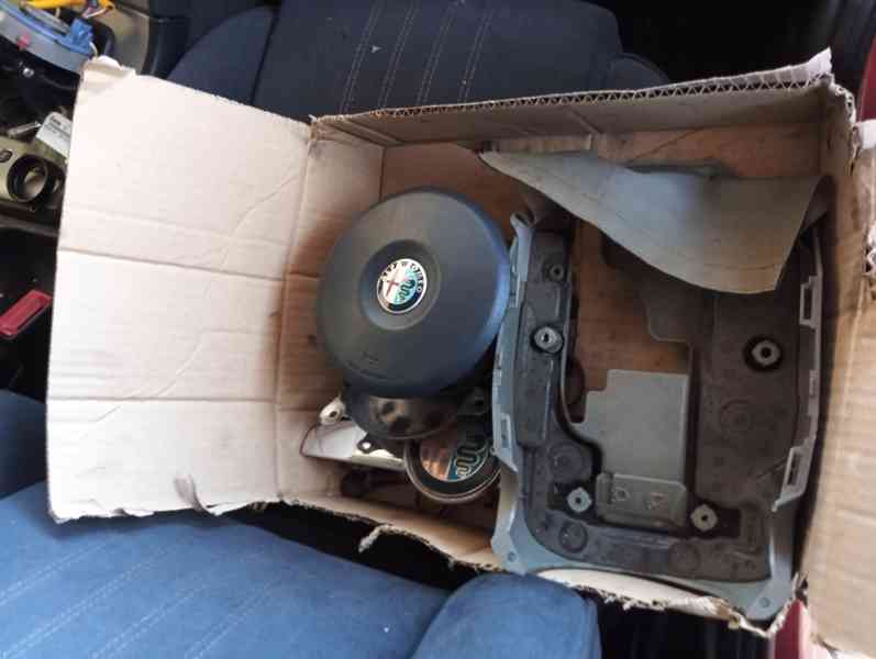 Prodám náhradní díly na Alfa Romeo 159 JTD 4. část. - foto 3