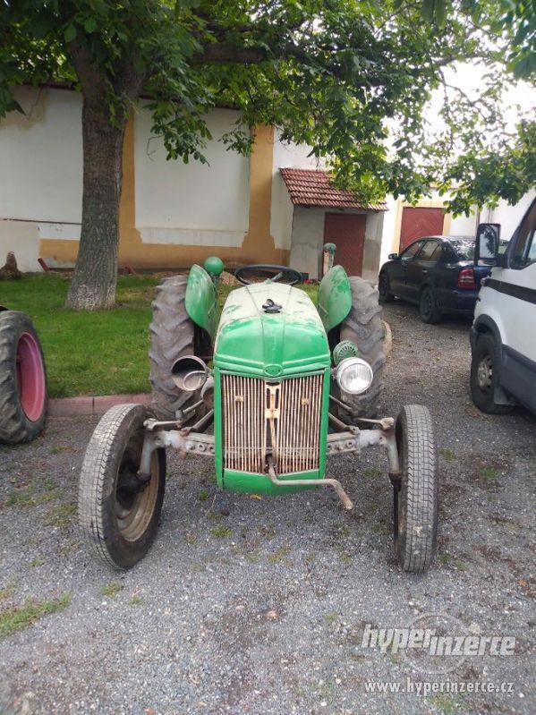 Prodám traktor Ford 1940 - foto 3