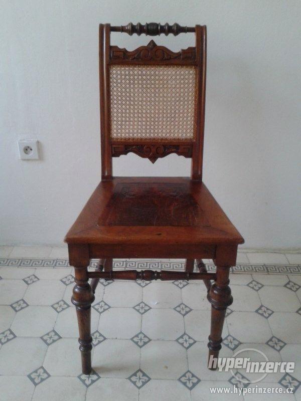 Starožitné dřevěné židle - foto 8