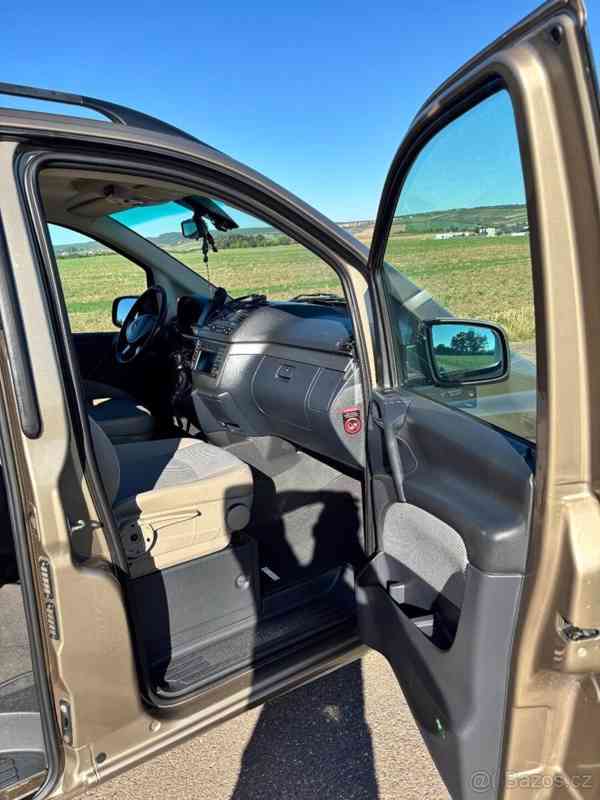 Mercedes-Benz Viano 3,0 6místné w639 2012 - foto 4