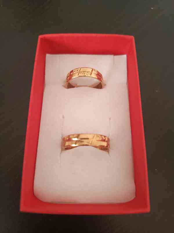 Pánský a dámský snubní prsten - foto 2
