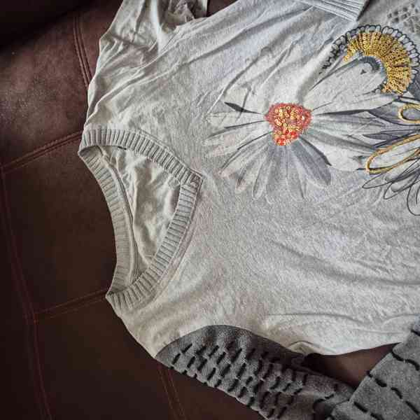 svetr vel. XL zn. Desigual šedý  - foto 2