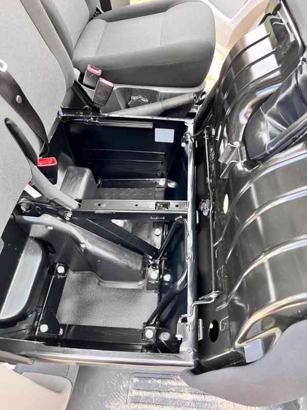 VW Transporter T6 2.0TDI 75kw Climatic 50tis.km koupeno CZ - foto 15