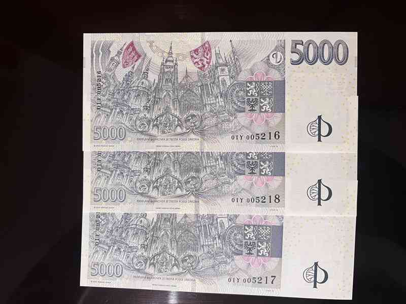 Bankovka 5000 Kč s přítiskem ČNB série L,R,S,Y - foto 2