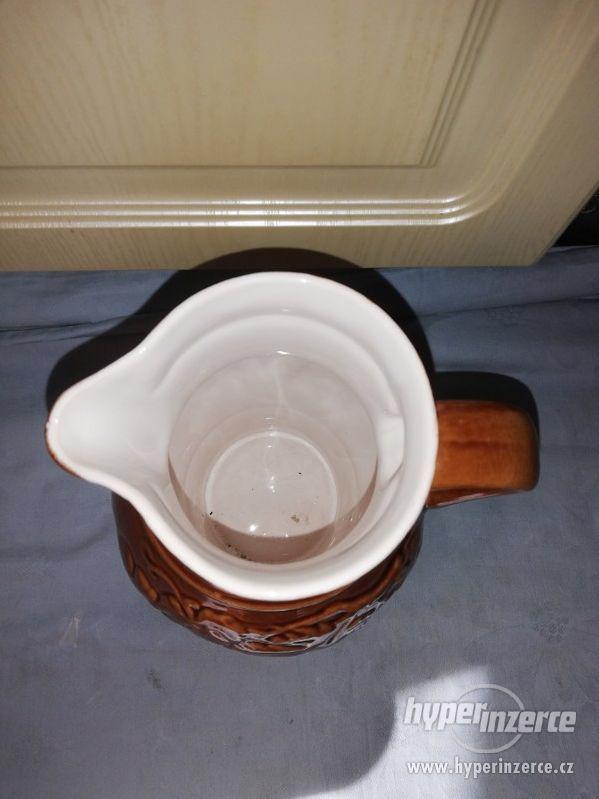 Keramický džbán s 8 pohárkama - značkový - foto 5