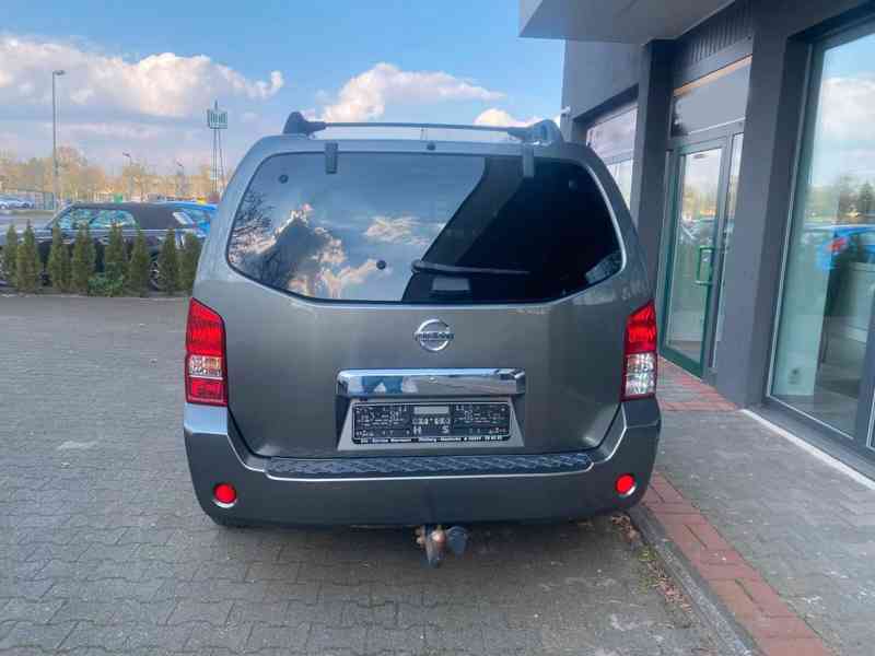 Nissan Pathfinder 2.5 dCi LE 126kw - foto 3