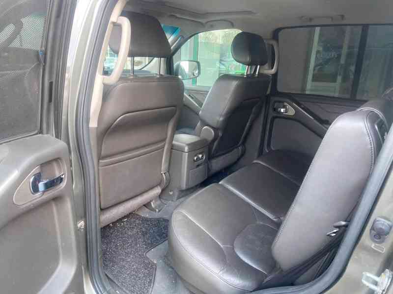 Nissan Pathfinder 2.5 dCi LE 126kw - foto 9