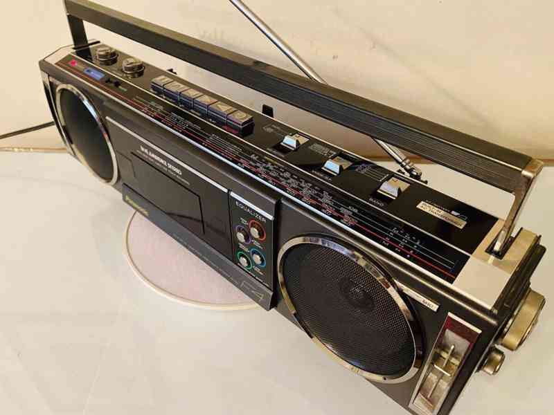 Radiomagnetofon Panasonic RX F4L, rok 1983 - foto 8