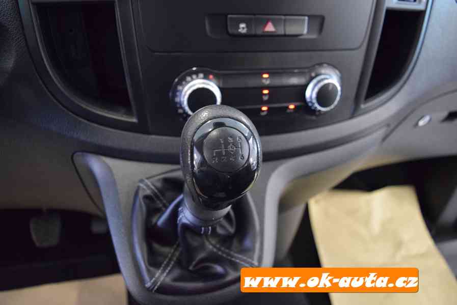 Mercedes-Benz Vito 114 CDI LONG 8 MÍST TOURER-DPH  - foto 16