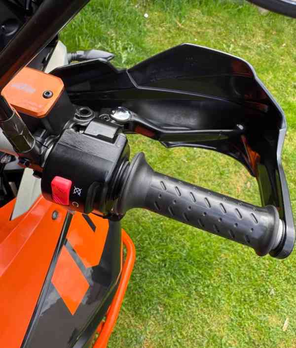 KTM 1050 Adventure /17tKm/1.maj./Akrapovič/Touratech  - foto 13