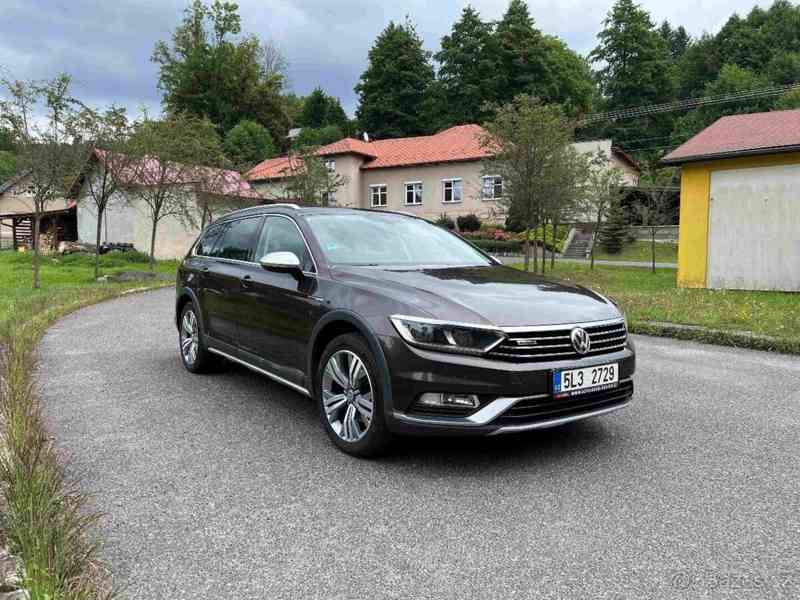 Volkswagen Passat Alltrack - foto 1