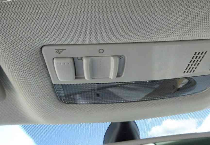 Škoda Rapid, 1.2 TSI (81 KW) r.v.-2016,6 rychlostí - foto 14