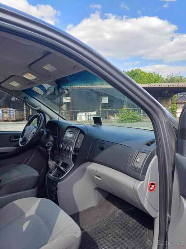 Hyundai H 1 2,5 CRDi 100KW MANUÁL 8-MÍST - foto 8