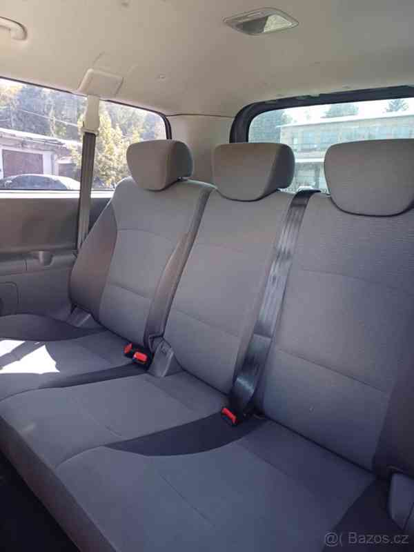 Hyundai H 1 2,5 CRDi 100KW MANUÁL 8-MÍST - foto 11