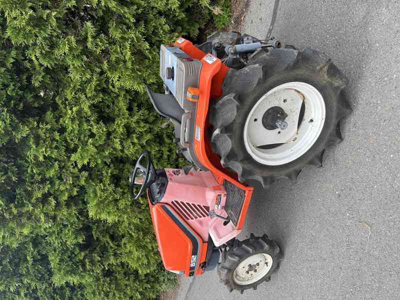 Traktor Kubota B52, malotraktor - Akční cena - foto 2