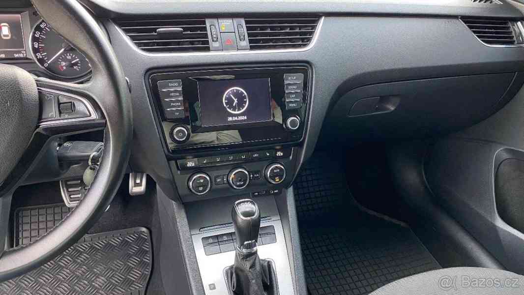 Škoda Octavia 1,6   3 TDI Combi 77kw - foto 11