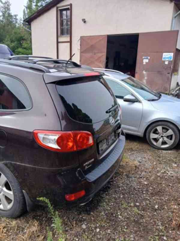 Hyundai Santa Fe II 2.2 CRDi  - foto 4