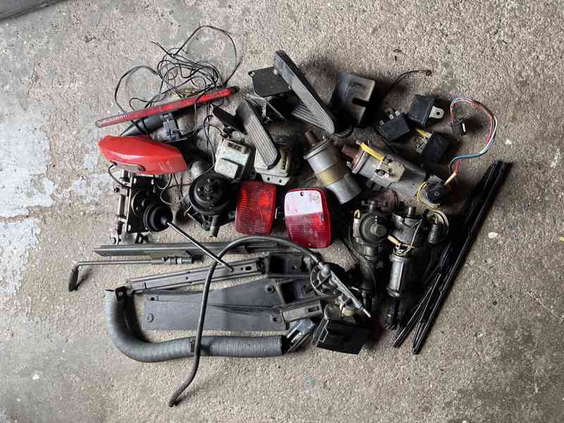 ŠKODA 105 120 125 soubor autodílů - foto 3