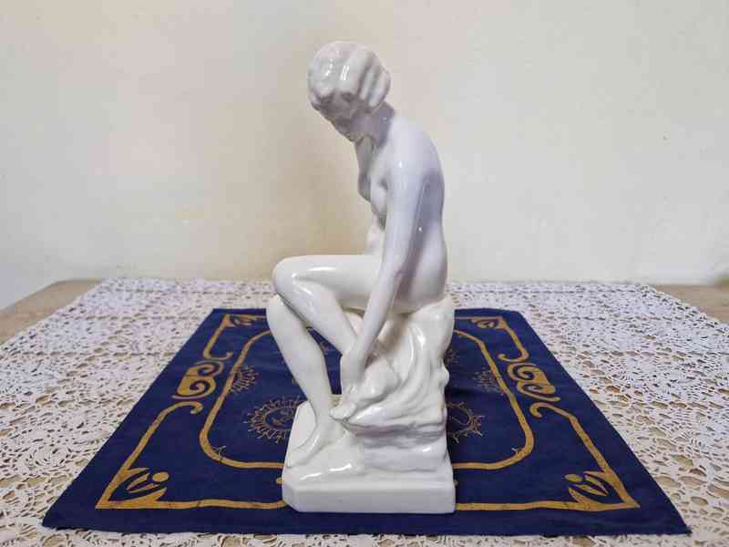 Porcelánová plastika Dívka Akt Royal Dux Atelier Černoch - foto 3