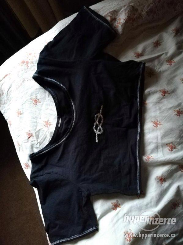 Prodám ultrakrátké dámské tričko-námořnický design - foto 1