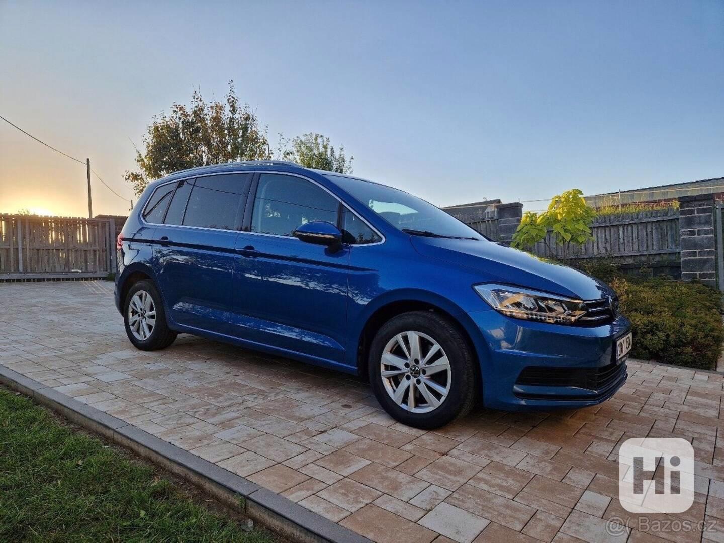 Volkswagen Touran 1,5 - foto 1