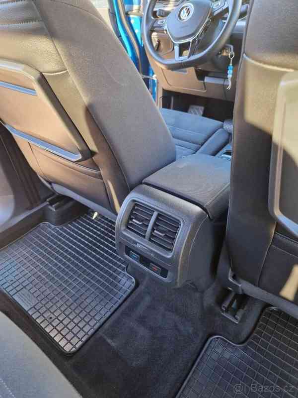 Volkswagen Touran 1,5 - foto 16