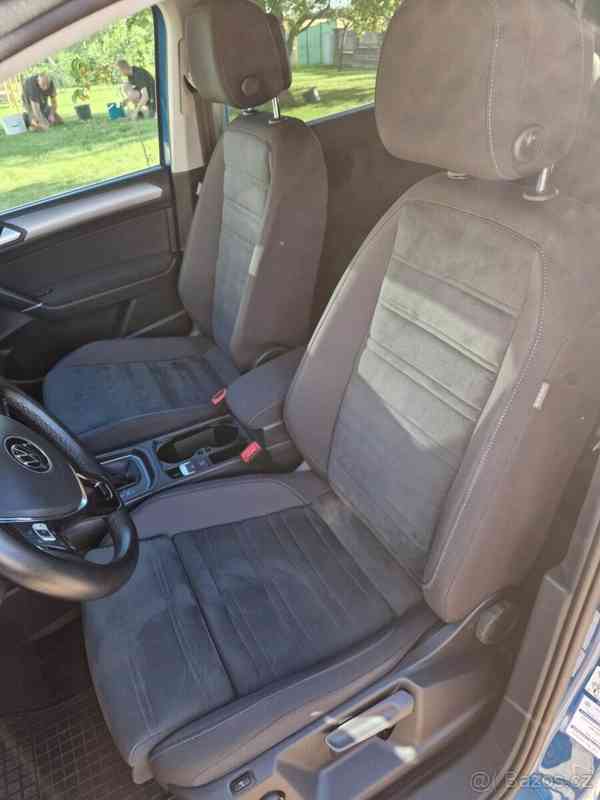 Volkswagen Touran 1,5 - foto 12