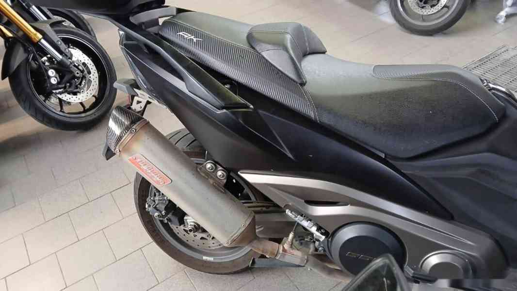 Kymco 550 AK - foto 6