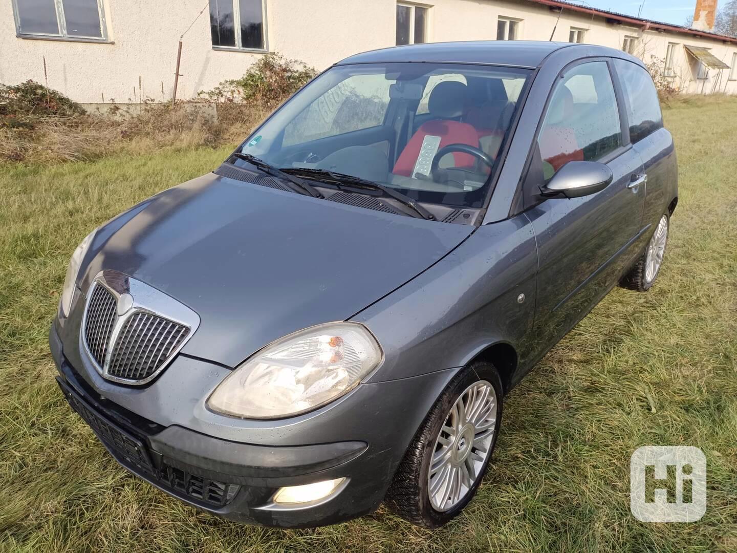 Lancia Ypsilon 1.4 70Kw RV.2005 - NOVÁ STK - foto 1