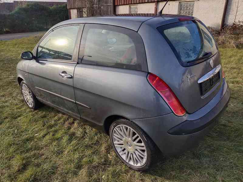 Lancia Ypsilon 1.4 70Kw RV.2005 - NOVÁ STK - foto 3