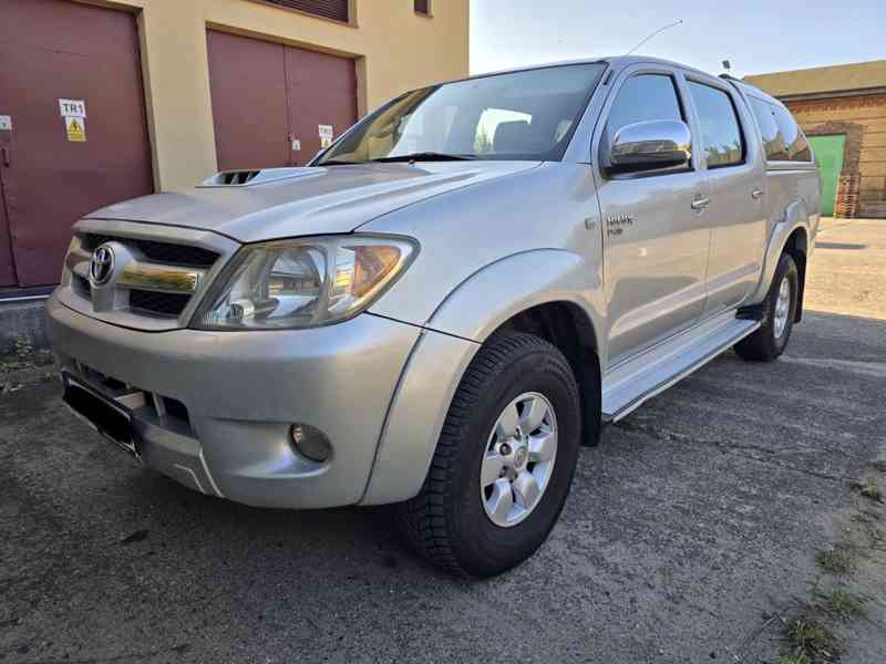 Toyota Hilux 2.5 D-4D 4x4 88kw - foto 3