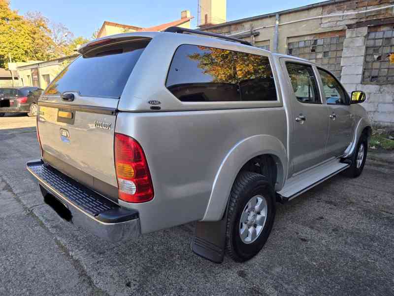 Toyota Hilux 2.5 D-4D 4x4 88kw - foto 5