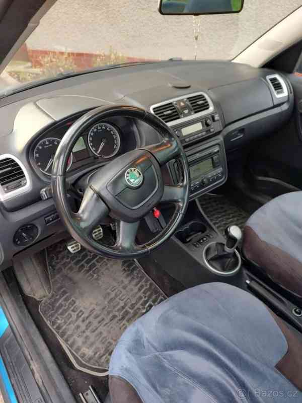 Škoda Roomster 1,6   Scout - foto 5