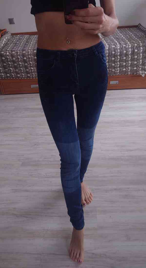 Desigual vyšívané Slim džíny  - foto 2