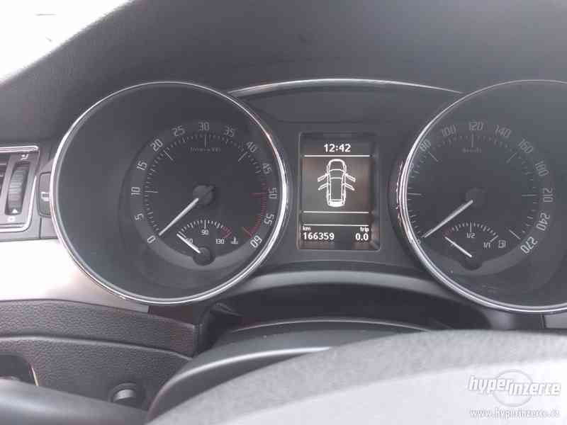 Škoda Superb II Exclusive 2.0 TDi 125kw DSG - foto 9