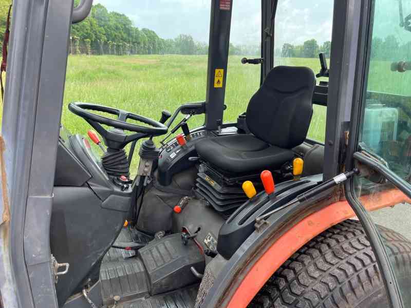 Traktor Kubota B3030 - foto 7