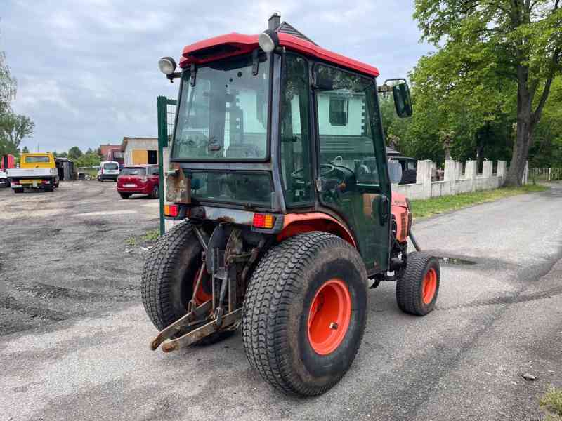 Traktor Kubota B3030 - foto 3