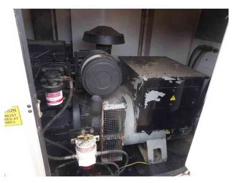 Dieselový generátor 100 KVA - 2005 FG WILSON PERKINS ENGINE - foto 2