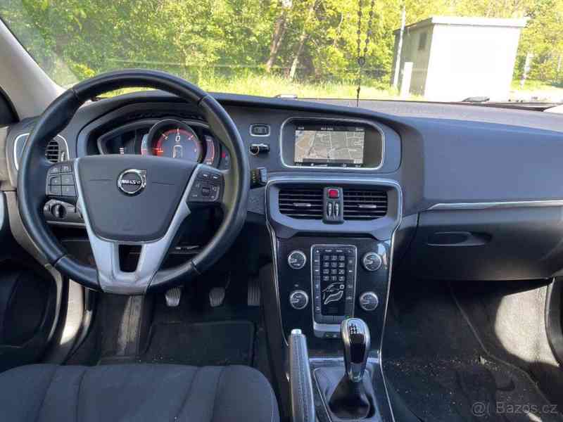 Volvo V40 2,0   V40 , 2,0 D2, NAVI - foto 2