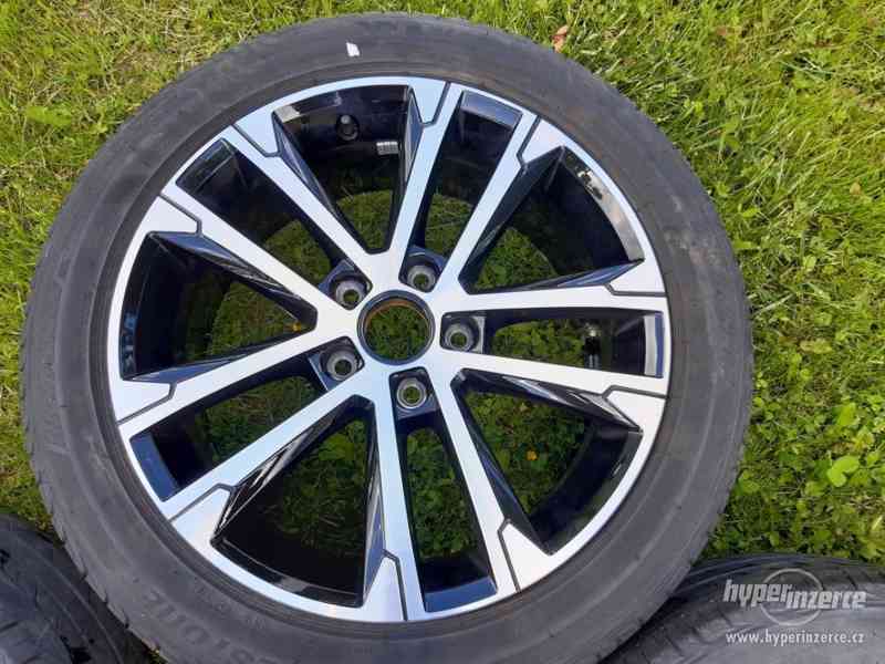 Alu disky Volkswagen Golf 5 6 7 Singapore R17 ET49 - foto 4