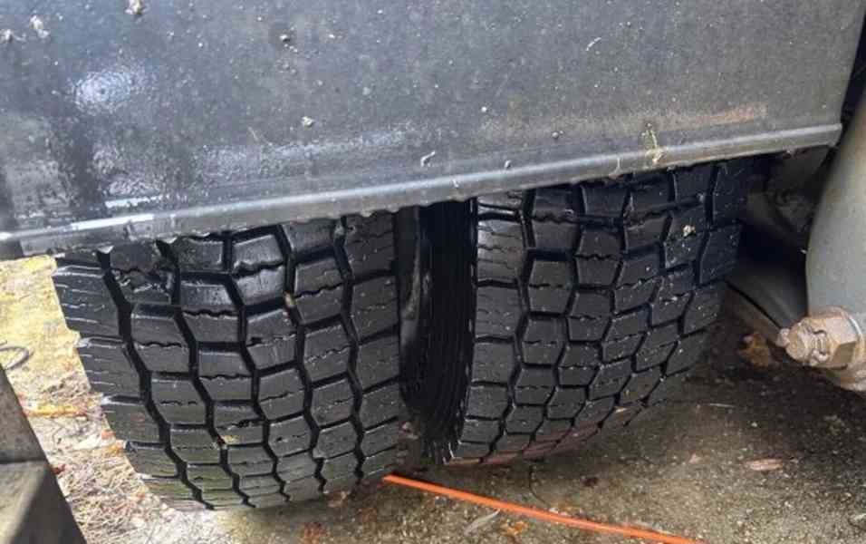 6x2 Scania hák Eur4 +2 vany kontejner - foto 4