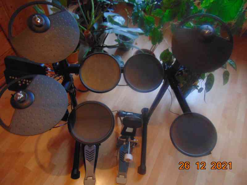 Elektrinické bicí Yamaha dtx450k
