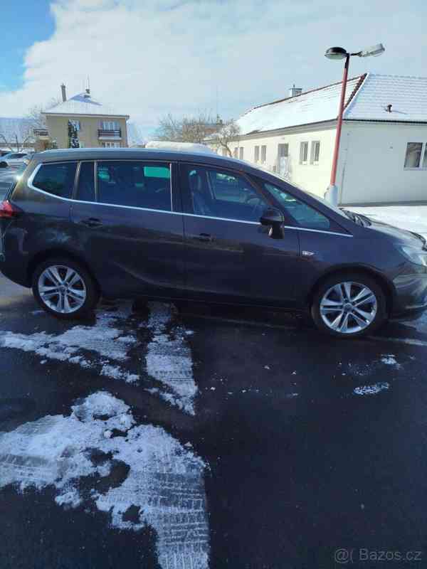 Opel Zafira 1,4   C - foto 4