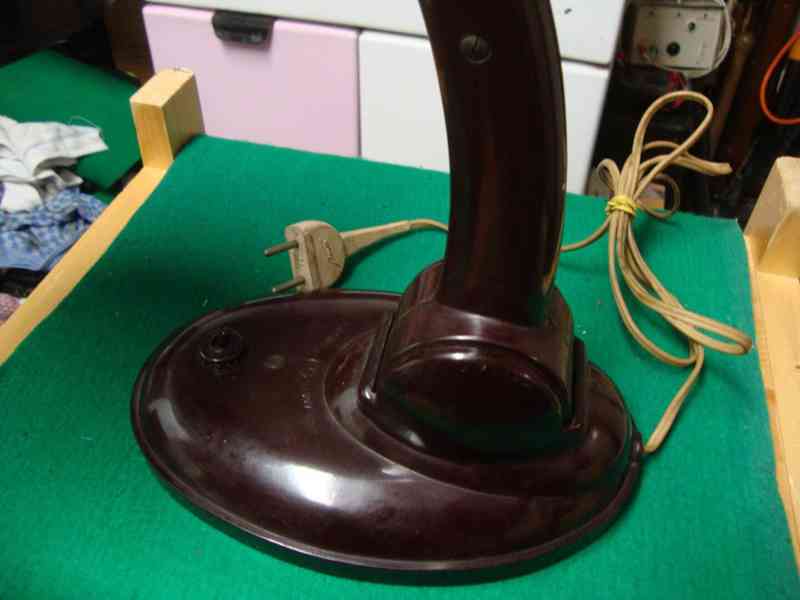 Retro starožitná lampa lampička bakelitová TYP 11126 pěkná - foto 12