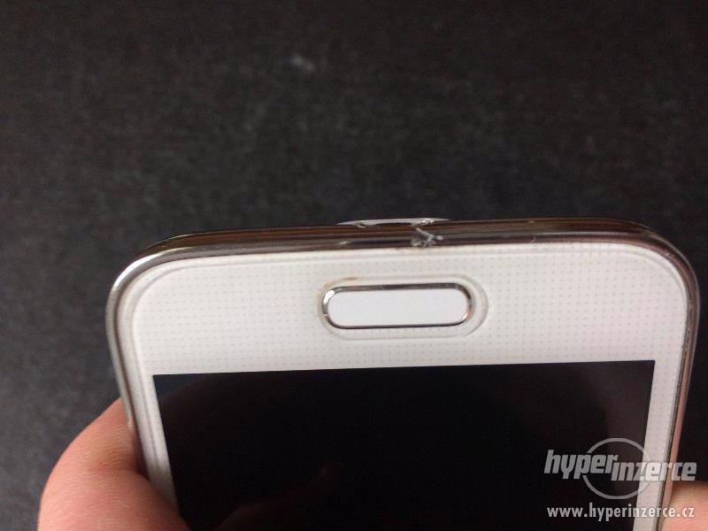 Samsung Galaxy S5 Mini + 2ks krytů - foto 4